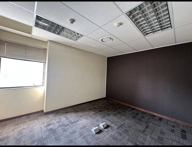 430M² OFFICE TO LET IN ECO PARK ESTATE